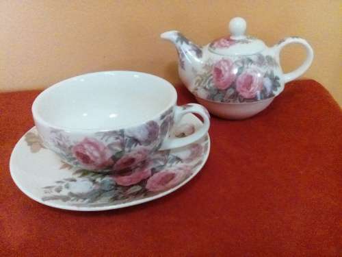 TEA 4 ONE - UK - SUMMER FLOWERS - AS NEW -  BEAUTIFUL !!!     SPRING SALE !!.