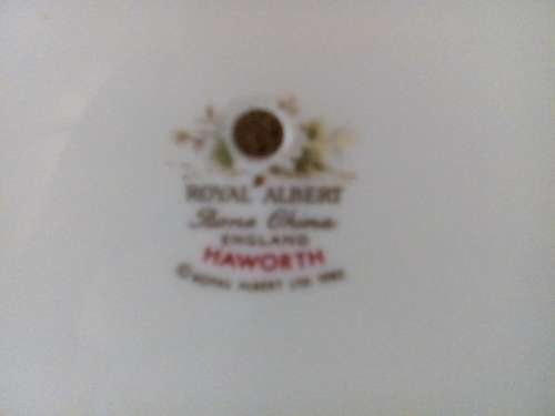 ROYAL ALBERT - HAWORTH - CAKE STAND - 21CM - EX CON - DELICATE BEAUTY !!!