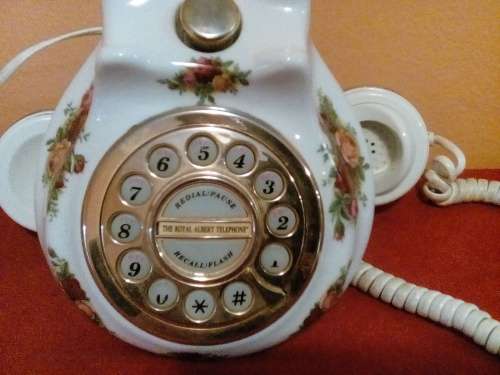 Royal Albert - Old Country Roses - Porcelain Telephone - 1962 - Lovely !!!