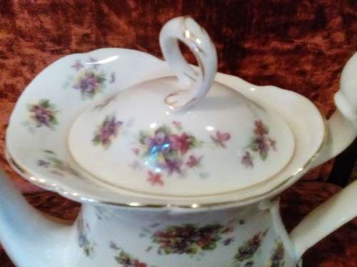 ROYAL ALBERT -  Violetta - Water Pot - 18cm - Beautiful !!     Reduced for buyer