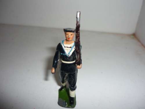 BRITAINS LEAD SOLDIER-MADE IN ENGLAND
