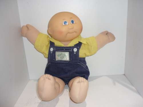 CABBAGE PATCH DOLL-41CM TALL-AUTHENTIC MARKING AND ORIGINAL CLOTHING
