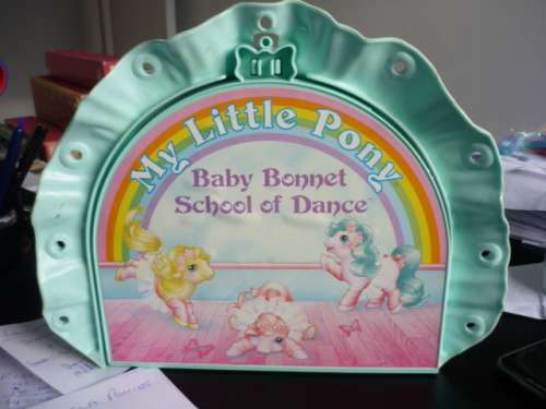 MY LITTLE PONY-BABY BONNET SCHOOL OF DANCE