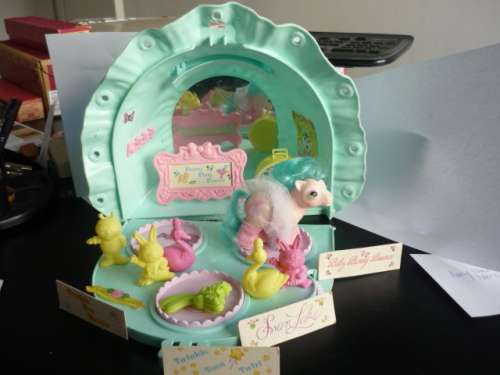 MY LITTLE PONY-BABY BONNET SCHOOL OF DANCE