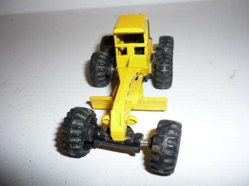 TONKA TOYS-ROAD SCRAPER-HASBRO-1998-9CM LONG