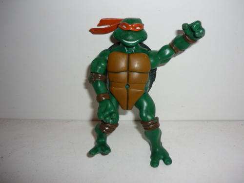 NINJA TURTLE FIGURINE-12CM TALL