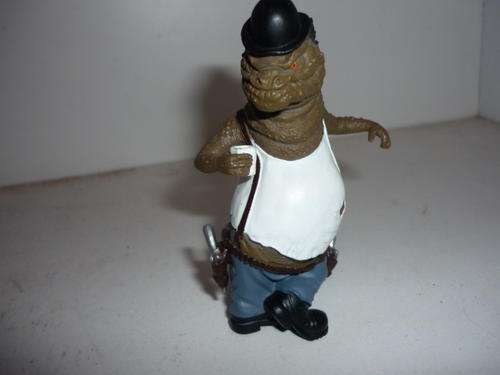 LIZARD COWBOY FIGURINE-BEAUTIFULLY CRAFTED-HARD RUBBER-9CM TALL