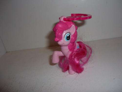PRETTY HORSE-HARD PLASTIC-8CM TALL