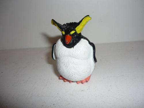 PENGUIN FROM SURFS UP MOVIE-5CM TALL