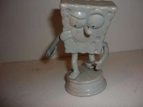 SPONGEBOB SQUAREPANTS FIGURINE