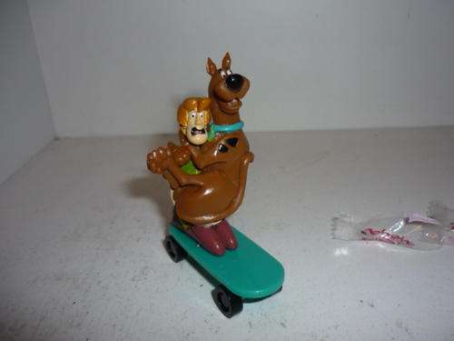 SCOOBY DOO FIGURINE