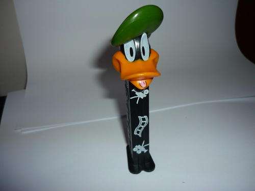 PEZ-DAFFY DUCK