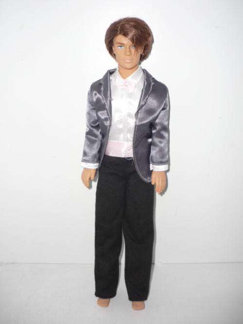 KEN DOLL-MATTEL-2005