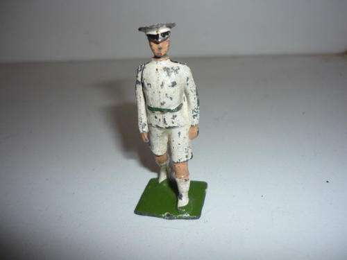 BRITAINS LEAD SOLDIER-MADE IN ENGLAND