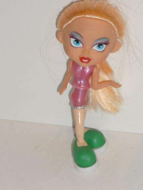 BEAUTIFUL DOLL-16CM TALL