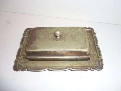 VINTAGE BUTTER DISH-GLASS LINER INTACT-EPNS-MADE IN ENGLAND