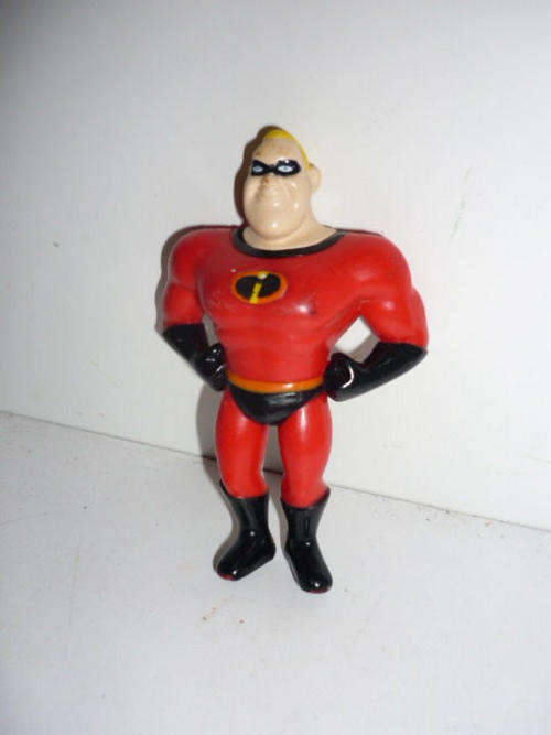 tHE INCREDIBLES-DISNEY FIGURINE--HARD PLASTIC-2005-10CM TALL