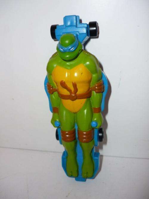 NINJA TURTLE ON WHEELS-13CM LONG