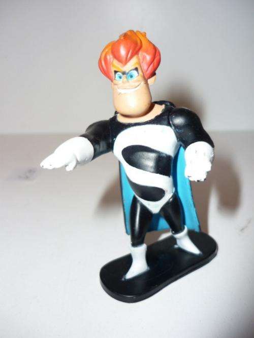 THE INCREDIBLES-HASBRO-2004-RUBBERISED-7CM TALL