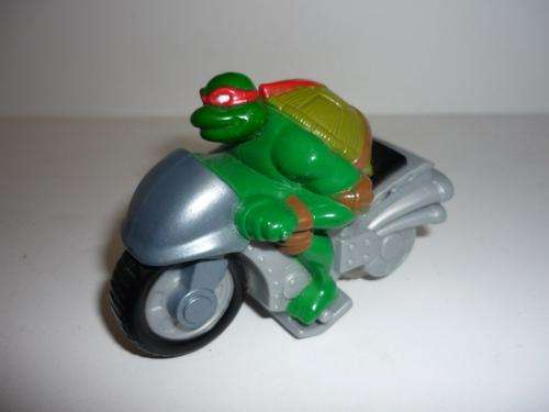 NINJA TURTLE ON BIKE-10CM LONG