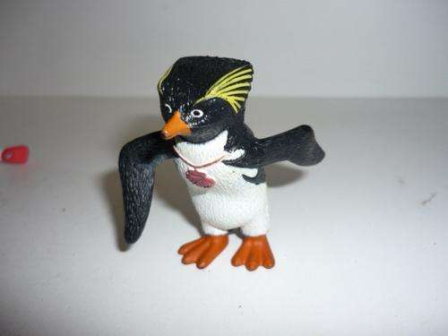 PENGUIN FIGURINE-6CM TALL