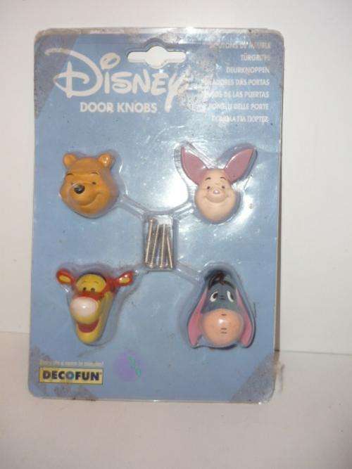 WINNIE THE POOH-DISNEY DOOR KNOBS-ORIGINAL PACKAGING