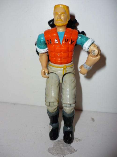 FIGURINE-PLASTIC-10CM TALL