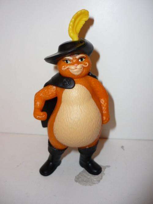 SHREK FIGURINE-CAT-MADE FOR MACDONALDS