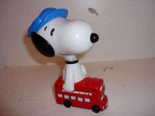 SNOOPY ON MCSTREET BUS-MACDONALDS-16CM TALL