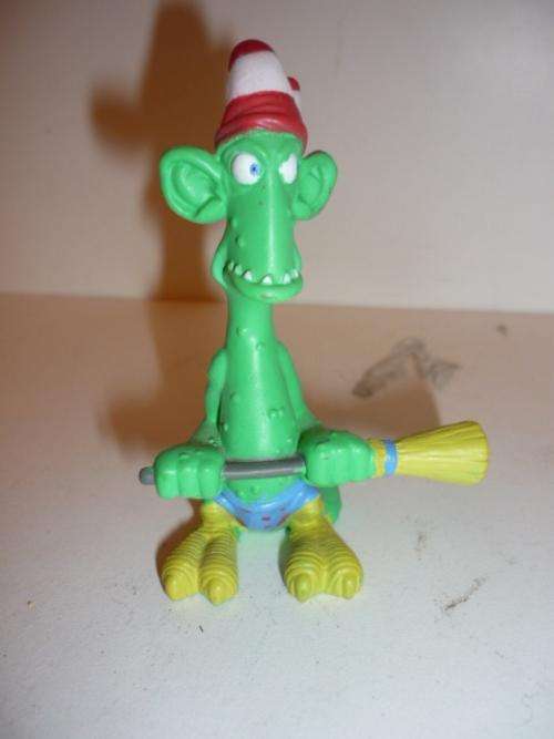 FIGURINE-RUBBERISED-KID STUFF-2004-8CM TALL