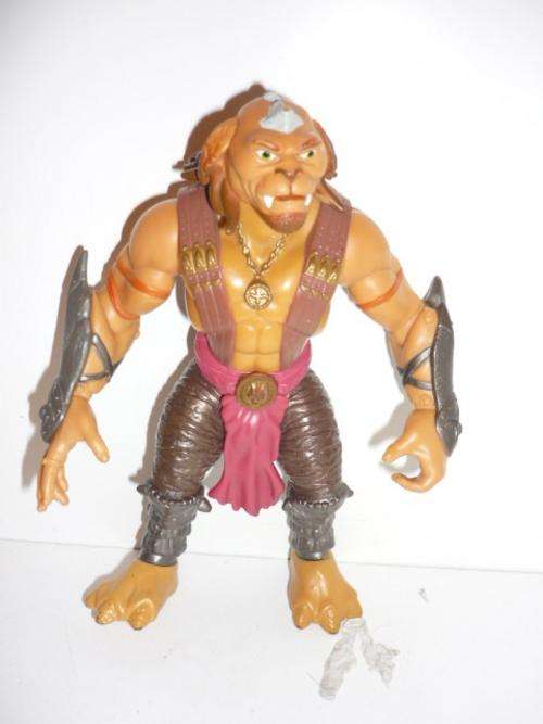 ARCHER FIGURINE-SMALL SOLDIERS-HARD PLASTIC-17CM TALL
