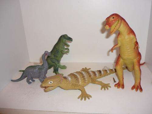 4 X LARGE PREHISTORIC ANIMALS-VARIOUS SIZES-UP TO 25CM LONG