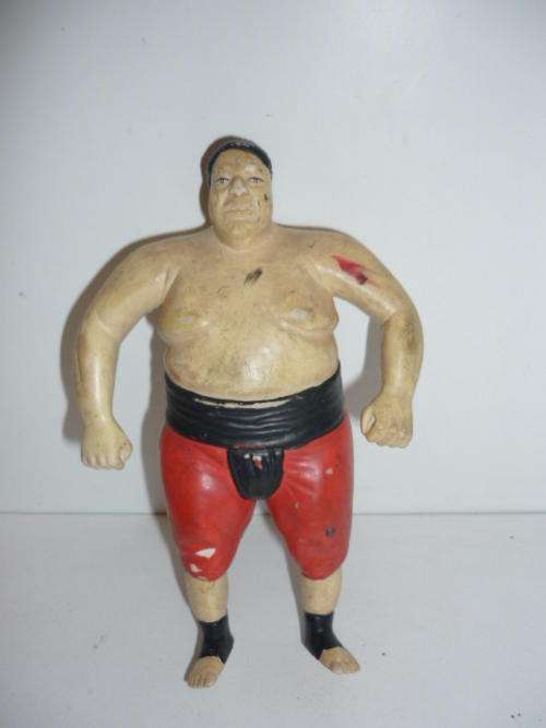 WRESTLER FIGURINE-1996-TITAN SPORTS-RUBBERISED-12CM TALL