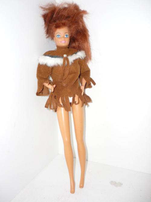 BARBIE DOLL-MATTEL-1976