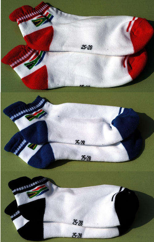 3 Pair Tennis Sport Socks Lip.Sneaker SA Logo. Size 25-28