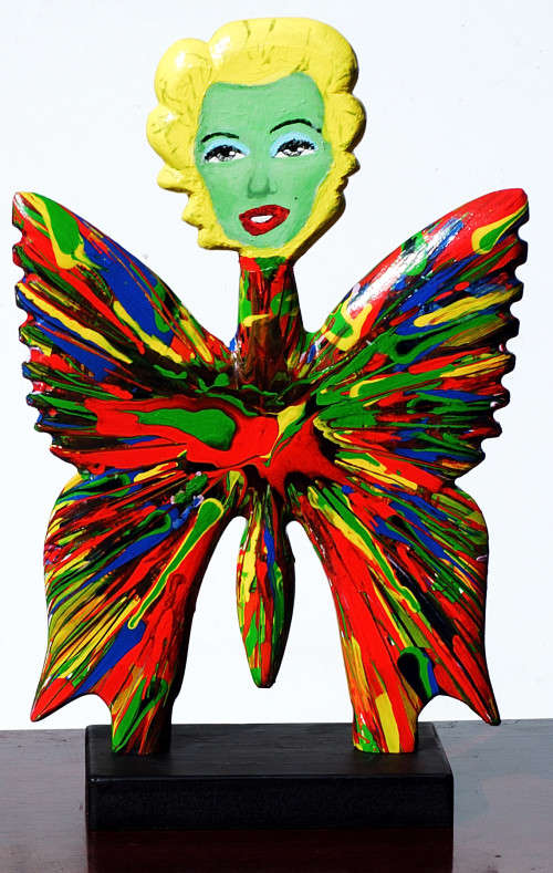 Ted Wasi TW-wood sculpture-15/03 hight 40.50 cm `Marlilyn Monroe buterffly