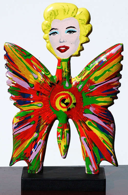 Ted Wasi TW-wood sculpture-15/03 hight 40.50 cm `Marlilyn Monroe buterffly