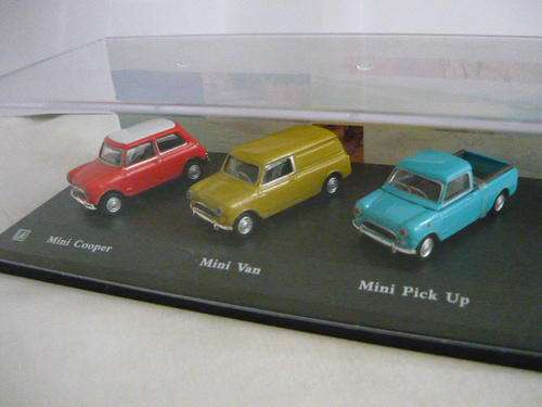 Mini 3 Piece Set , Cararama , 1/72 scale , mint in box