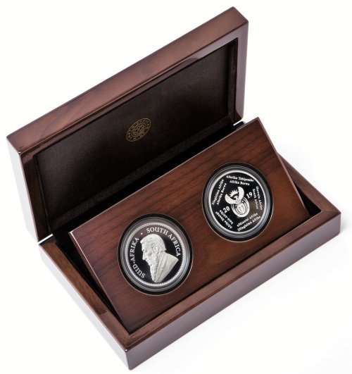 *MINT-MARKED KRUGERRAND** Two coin silver Proof Krugerrand and Polymer Putty Combo Set