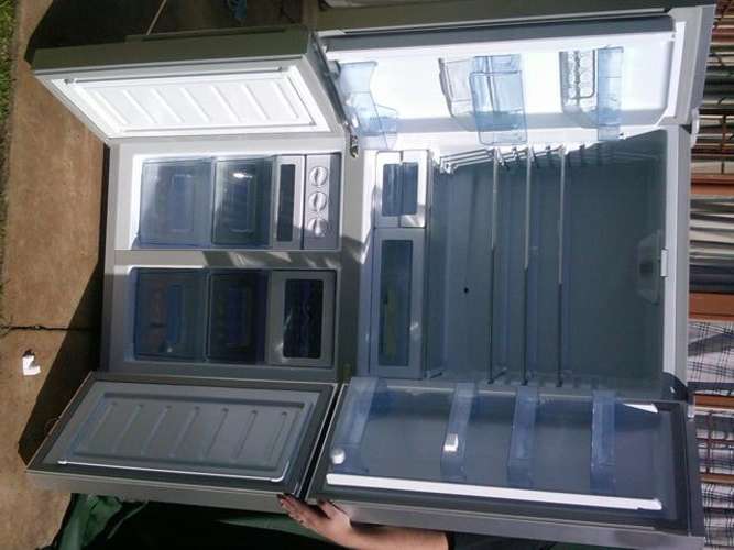 LOGIK Fridge 495Ltr 4door never been used to be collected in Alberton