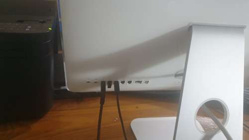 **LIQUIDATION STOCK***APPLE  IMAC A1208 ALL IN 1 PC**WORKING, LINES ON SCREEN AS PER PICS***