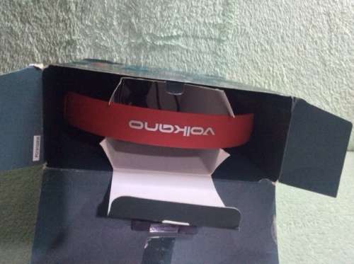 ***NEW***VOLKANO BLUETOOTH WIRELESS HEADPHONES***RED***WITH SD CARD READER*** IN BOX***