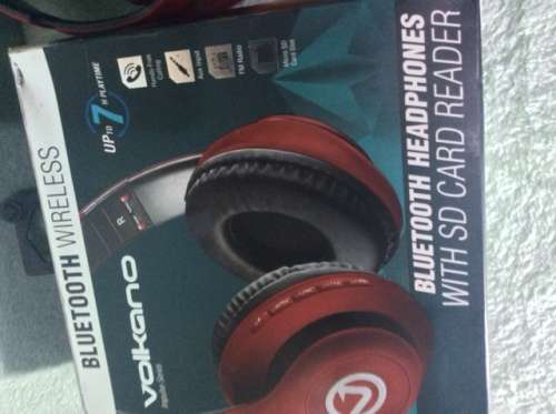 ***NEW***VOLKANO BLUETOOTH WIRELESS HEADPHONES***RED***WITH SD CARD READER*** IN BOX***