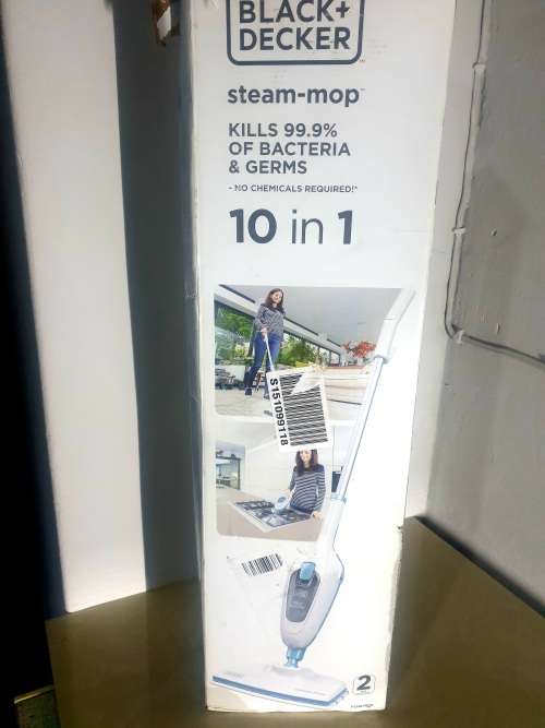 ***BLACK & DECKER 1300W 10-IN-1 STEAM MOP WITH PORTABLE STEAMER***AS NEW***NEVER***RET DEMO ITEM***