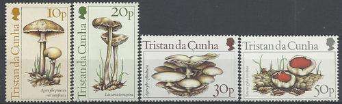 Tristan Da Cunha 1984 - PADDESTOELEN / SAMPIOENE / FUNGI set (4) ! U/M ! Posvars ! Flora.