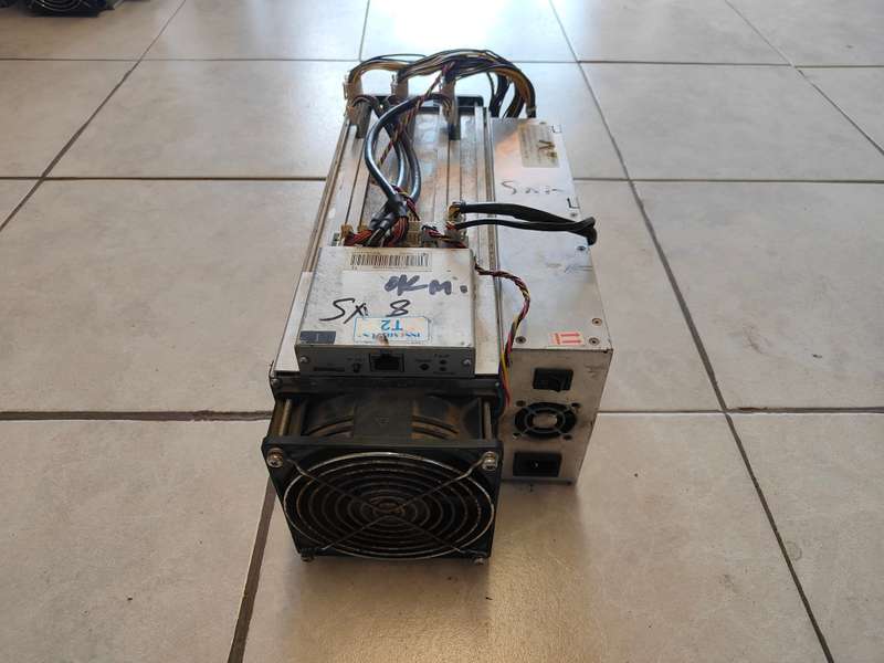 Innosilicon T2 (14-15 Ths) Bitcoin ASIC Miner - Includes Power Supply (Bitcoin Miner)
