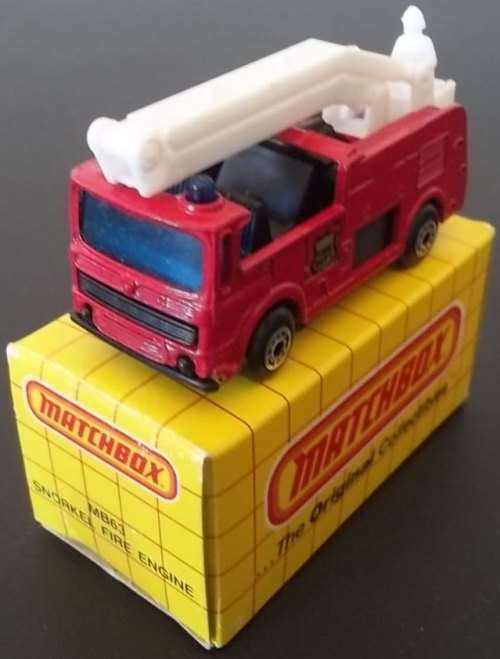 MATCHBOX MB-63 SNORKEL FIRE TRUCK RARE RED FIRE DEPT. VARIANT !! MINT + Original Box !!