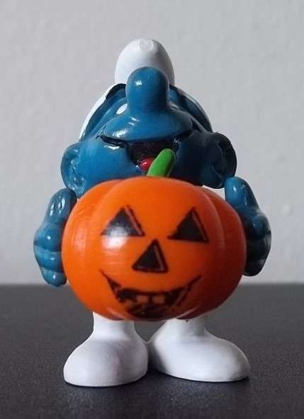 Original Vintage HALLOWEEN PUMPKIN SMURF !!! EXCELLENT CONDITION !! 1981 RARE !! Smurfs!