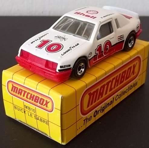 MATCHBOX BUICK LE SABRE MB10 !! RARE WHITE SHELL VARIANT !! EXCELLENT with Original Boxes !!