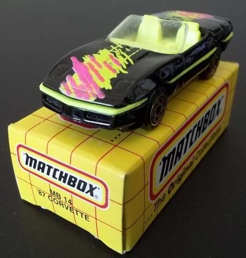 MATCHBOX MB14 : `87 CORVETTE !! BLACK VARIANT !! MINT + Original Box !! Excellent !1